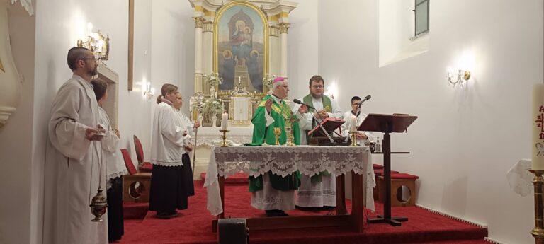 Újraszentelték a Rózsafüzér Királynéja templomot