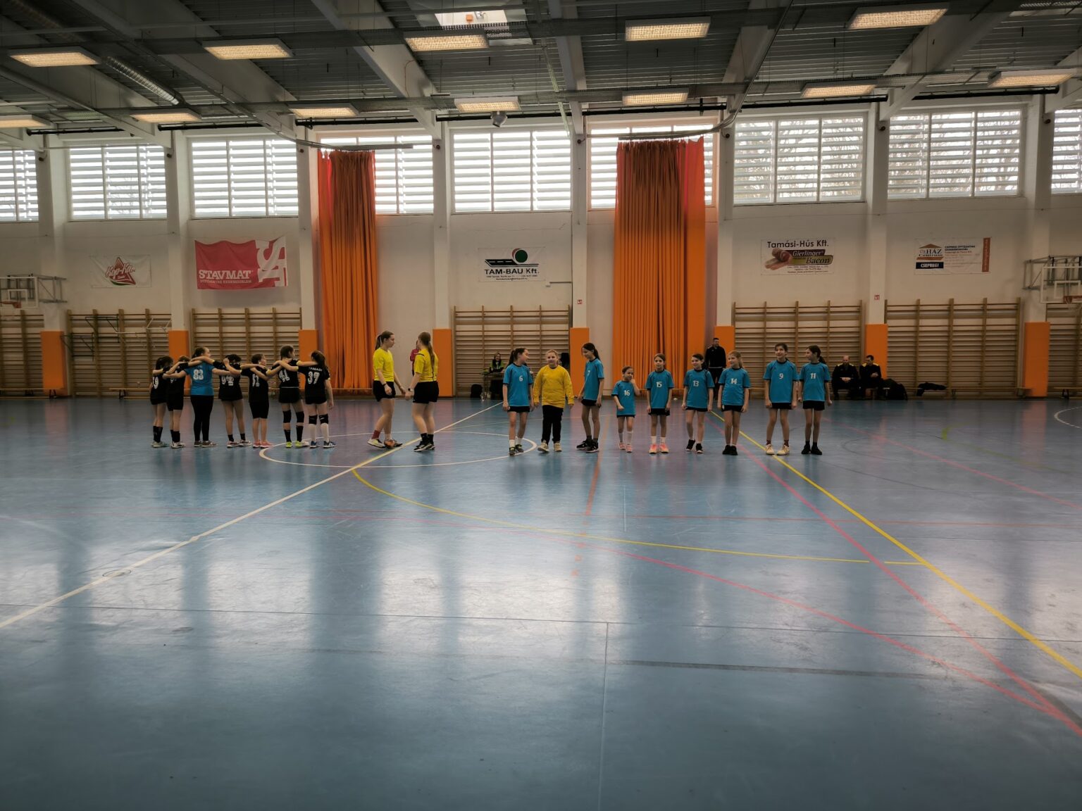 Nevelés, oktatás: mire számíthat egy tárnoki gyerek?